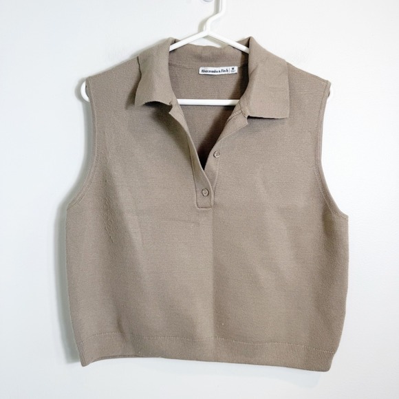 Abercrombie & Fitch Sweaters - Abercrombie & Fitch Sweater Vest Women Medium Tan Polo Collar Knit Sleeveless